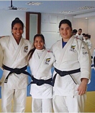 Mariana, Larissa e Camila representaram MS no Campeonato Mundial Sub 21 em Miami. 