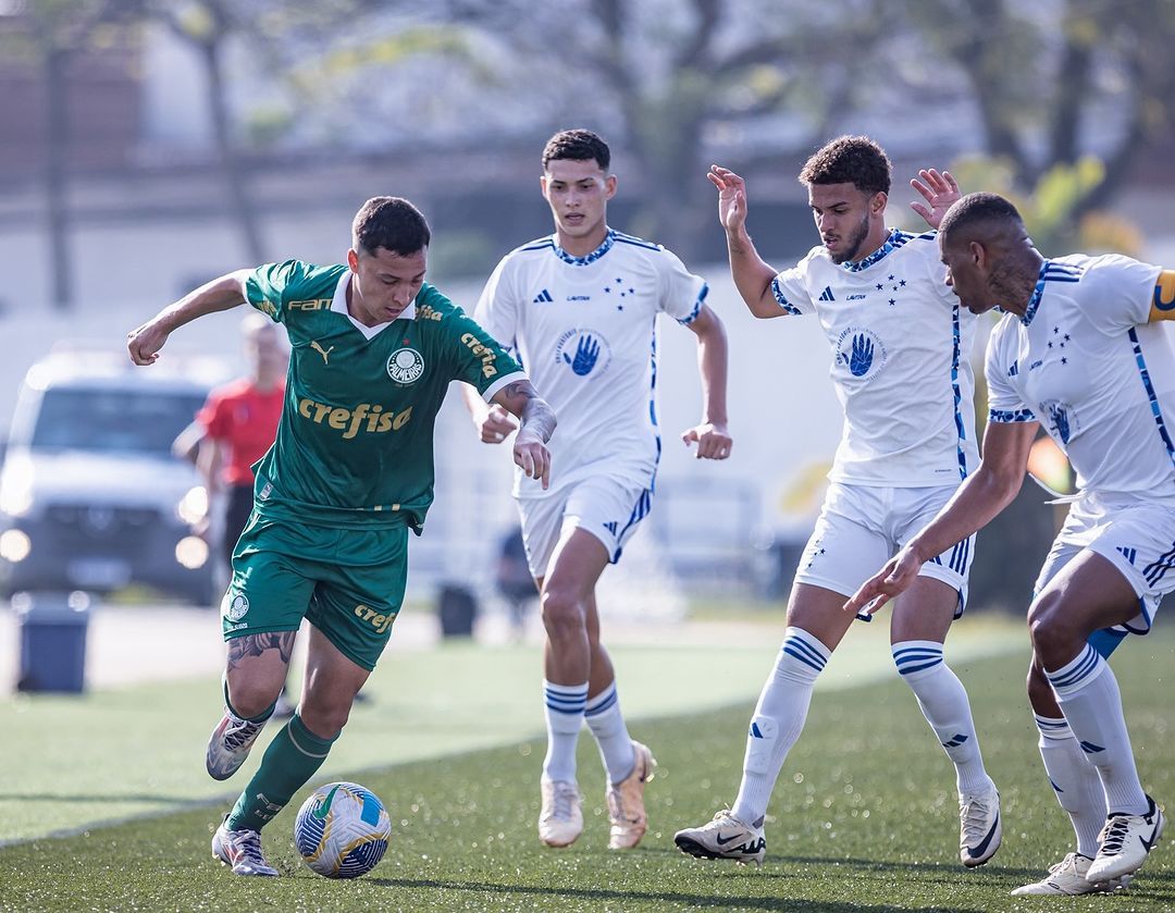 Cruzeiro e Palmeiras iniciam briga pelo título do Brasileirão Sub-20 na sexta-feira